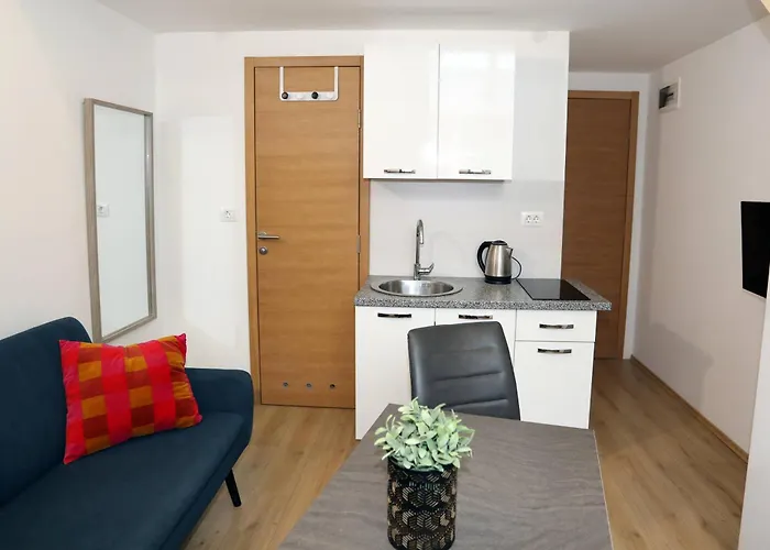 Pucee Downtown Apartamento *