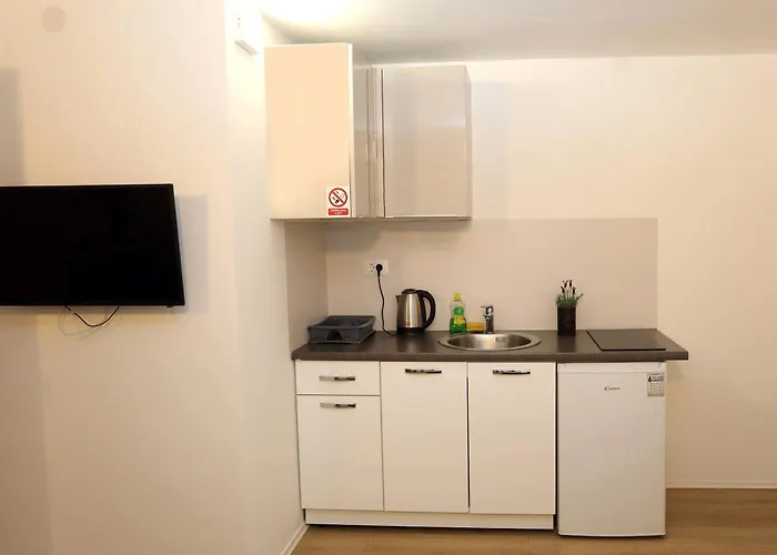 Pucee Downtown * Pola